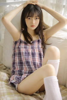花飞满城春